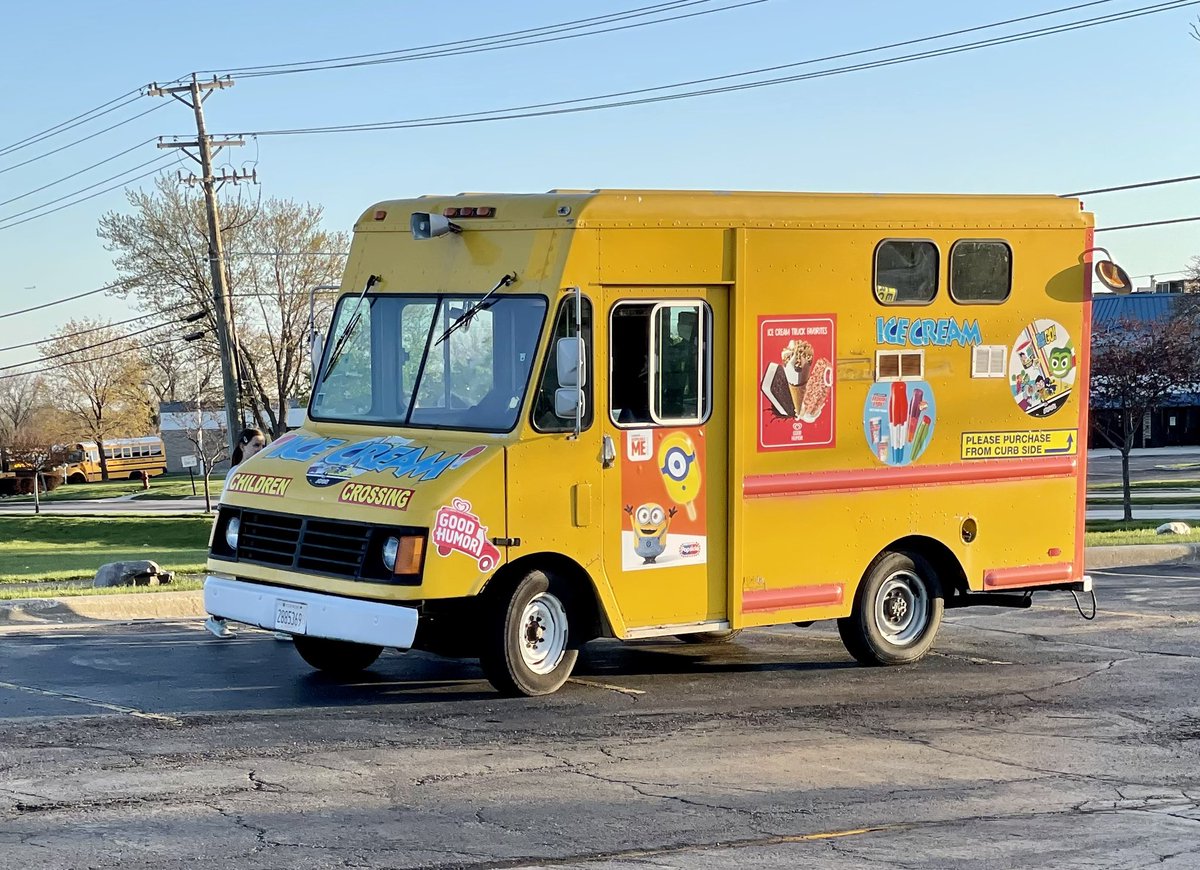 Car_Guy_Tom's tweet image. First of spring! #BombPop #Creamsicle #CarSpotter #ContainsDairy