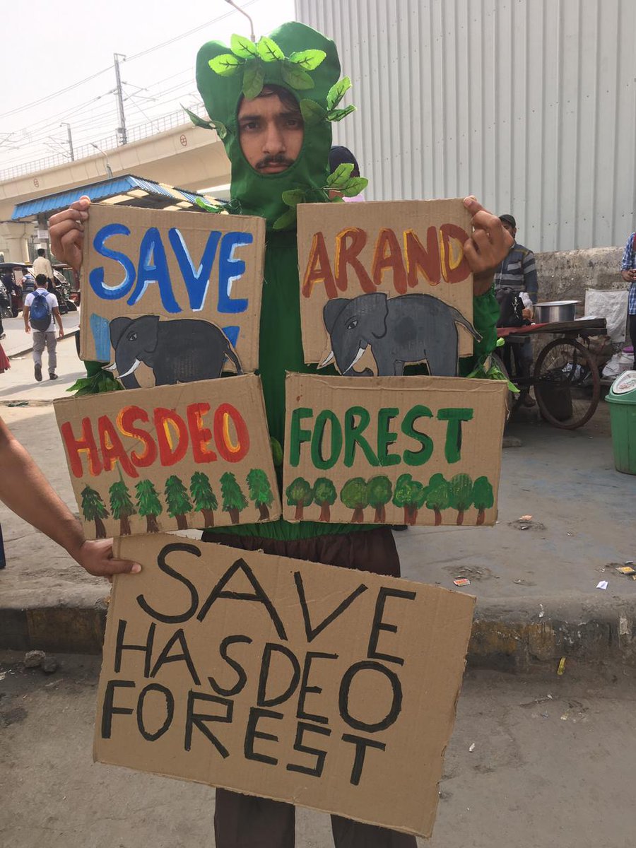 Atultalks77's tweet photo. Chhoti bachchi ho kya samajh me nhi aata Result of this Ecocide will be displacement of around 700 people, over 350 species of animals and millions of birds will lose their homes. #SaveHasdeo @Earthworri1 @RahulGandhi @bhupeshbaghel https://t.co/7DZ4PbuSR4