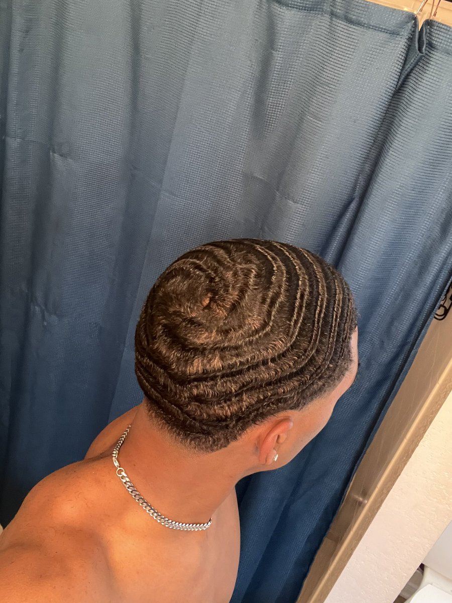 jonsdeathnote's tweet photo. Posting bs #Trending #waves #hair https://t.co/jl7EXN7AVT