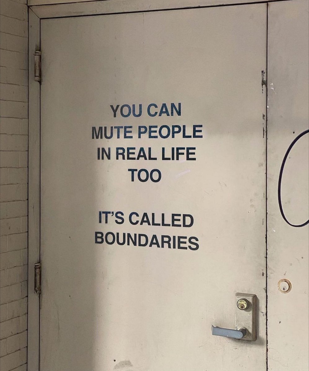 MoveMeQuotes's tweet photo. Life hack. https://t.co/atwbg3qvfM