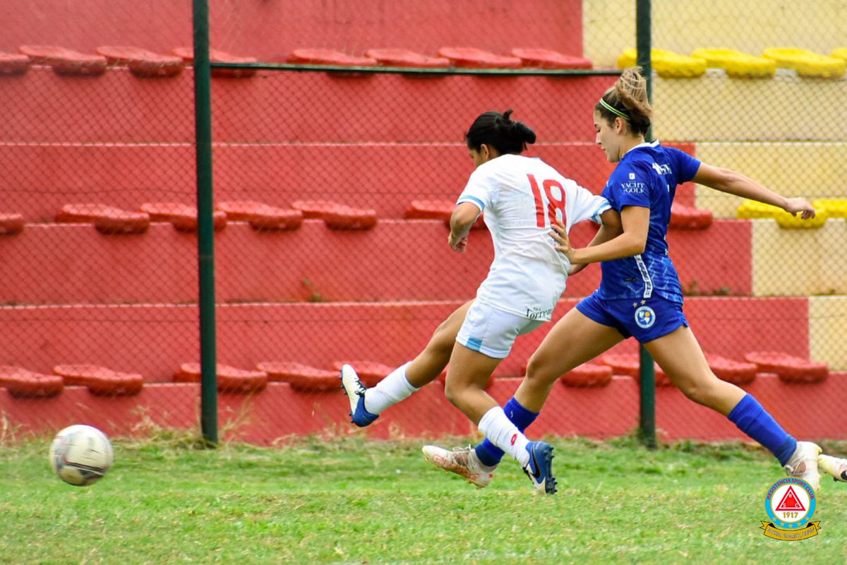 resiscfem's tweet photo. •Categoría Juvenil•✅✨

📸Imágenes del compromiso ante el Club Sol de América🔺💪🏽

⚽️ x5 @fatima_acostaf17 
⚽️ @agustina_varela99 

#vamosresi #vamosceleste #lacelestemipasión https://t.co/vnOsuLAg7T