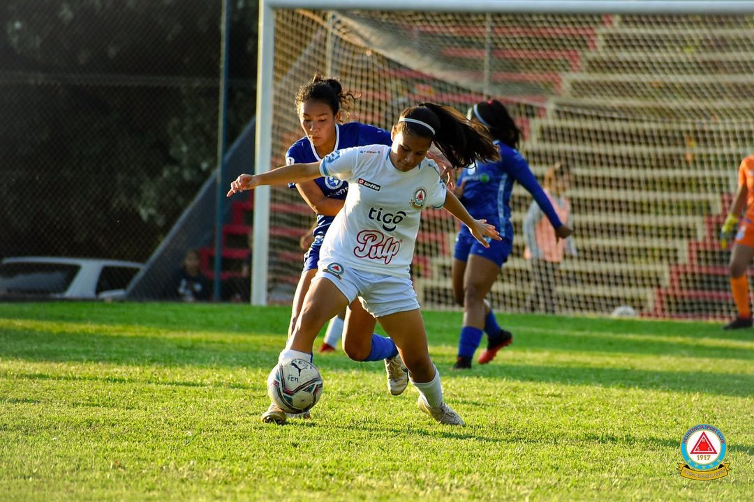 resiscfem's tweet photo. •Categoría Primera•✅✨

📸Imágenes del compromiso ante el Club Sol de América🔺💪🏽

#vamosresi #vamosceleste #lacelestemipasión https://t.co/Pg77RAoHF8