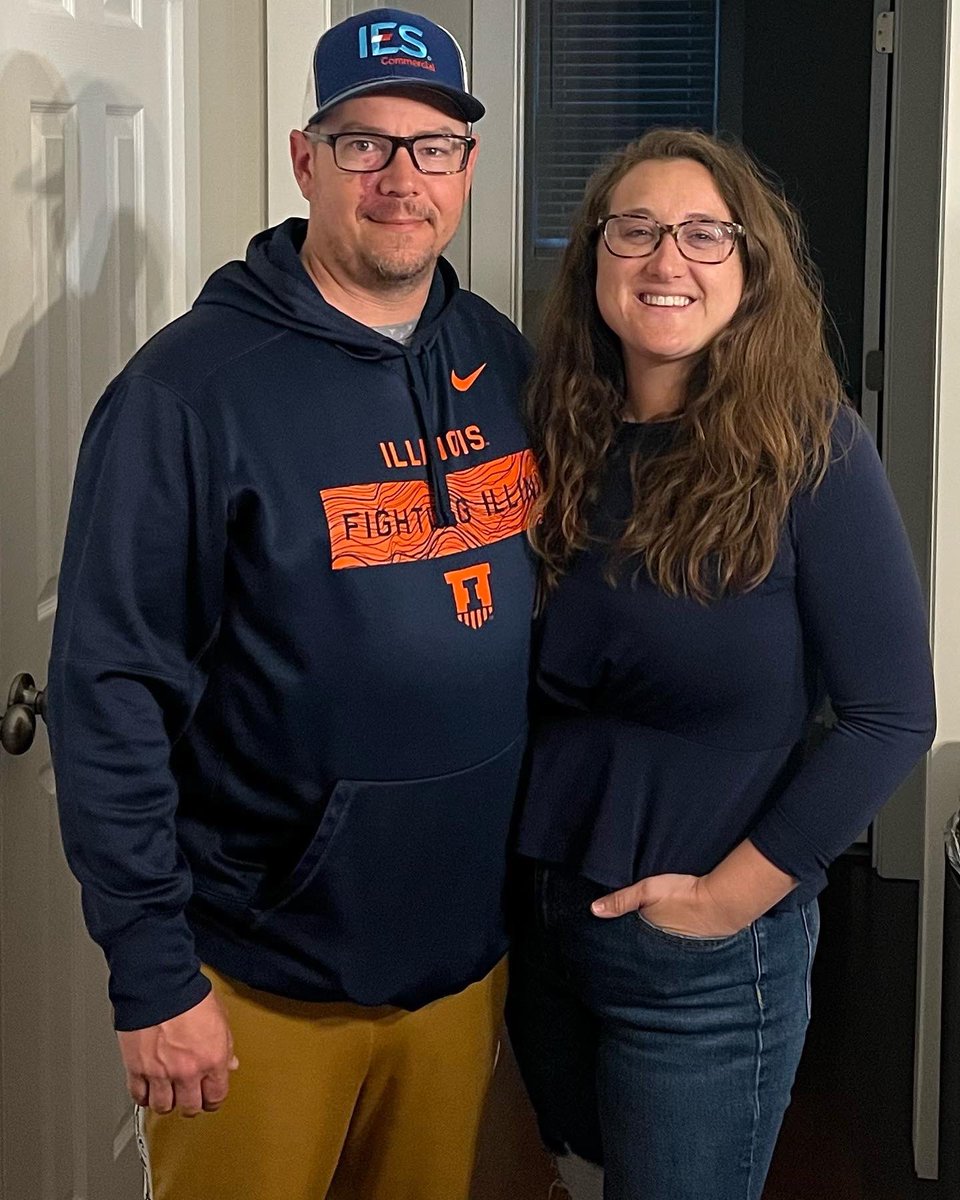 amparker34's tweet photo. Our young men are growing up quicker these days, but it’s times like this that I will hold on to forever. I hope all the moms out there are having a great weekend. 🥰😍 #blessedandgrateful #momlife #theycallmemomma #momto2 @Tjparkerr_ @MarcusP0053 https://t.co/UOIRp1EIiw