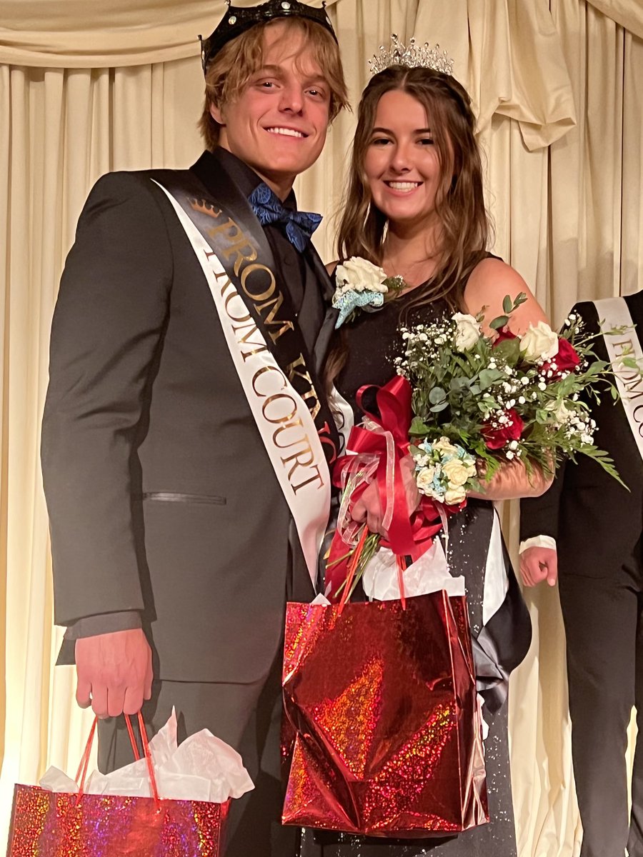 MrsMorrisonBHS's tweet image. Congrats to our 2022 Prom King Max Stoppenhagen and Prom Queen Monroe Heller! #TigerPride