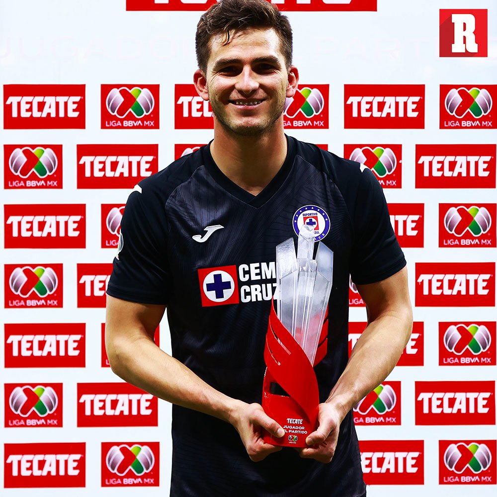 MERECIDO

Sebastián Jurado es elegido el mejor jugador del partido. Noche redonda:

- Seis atajadas durante el partido
- Dos penales detenidos

bit.ly/3sgnpRB