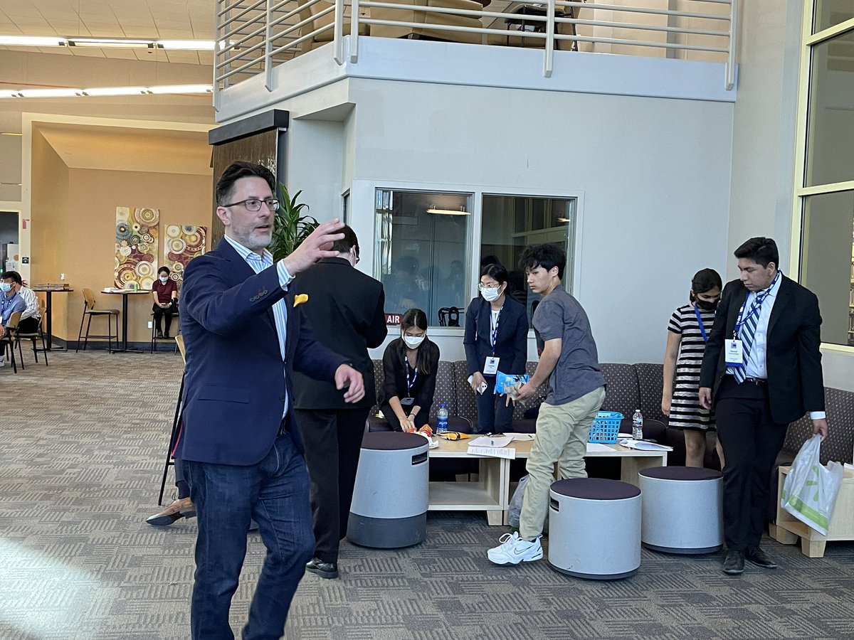 LucyKirchh's tweet photo. @NHDCA inaugural #CivicSummit is under way! Many thanks to @pitchfreaks for facilitating civil discourse with students to help attain their #CAStateSealofCivicEngagement! https://t.co/5xEGAfvoU4
