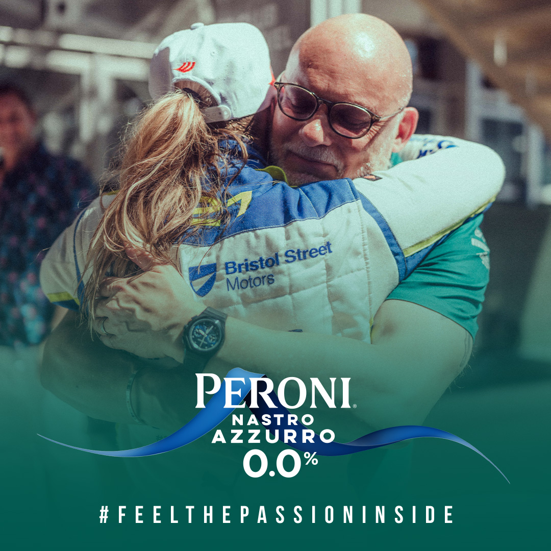 AstonMartinF1's tweet photo. This one's for you, @1JessicaHawkins. A podium in Miami!

Passion, determination and fighting spirit all the way to the flag: a performance to be proud of. 💚

Peroni Nastro Azzurro 0.0% | #FeelThePassionInside #WeClimbTogether https://t.co/rUPEtjF7Bt