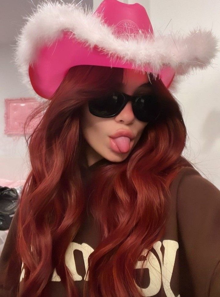 riphossler's tweet photo. ola soy agus, m borraron mi cuenta anterior, denme rt para encontrar a mis mutuals😭😭💕 https://t.co/5W4WtNnmiT