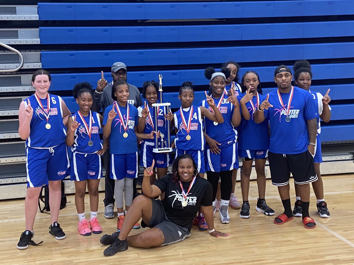 Coach_Twatson66's tweet photo. STARTโEM YOUNG RAISEโEM RIGHT!#SOMETHINGSTAKETIME #BACKTOBACK https://t.co/BzE1y4rtTy