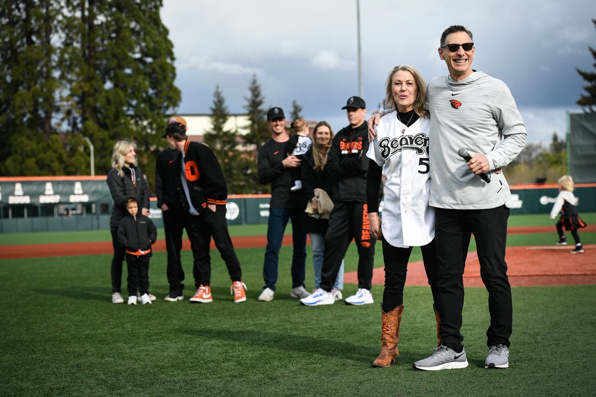 BeaverBaseball's tweet photo. Celebrated a Legend today.

- Three National Championships
- Six trips to Omaha
- 900 wins
- Five-time National Coach of the Year

Thank you Coach Casey.

#GoBeavs https://t.co/QBpgcHlAa8