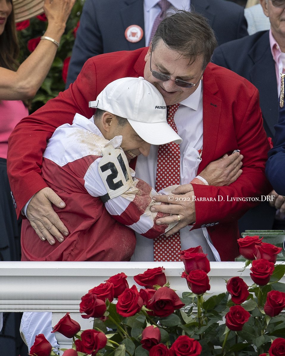 DRFLivingston's tweet photo. A so heartfelt congratulations to the connections of 2022 @KentuckyDerby winner RICH STRIKE!, including trainer Eric Reed and jockey Sonny Leon! 

What a brilliant ride and exciting finish! 🌹 https://t.co/0klFyA4vRR