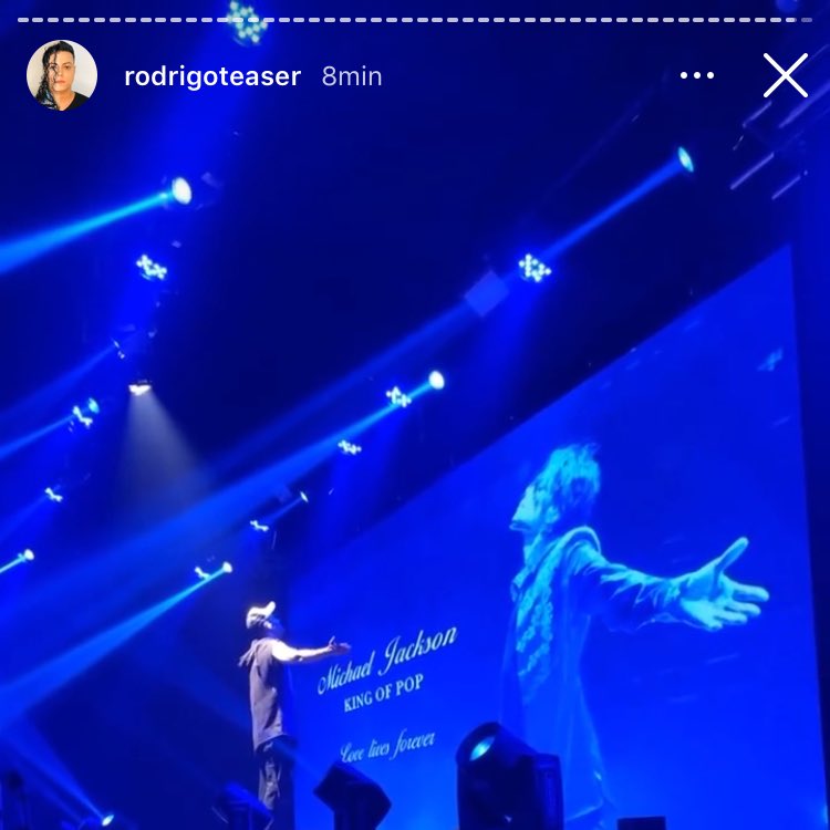 whateverhmjj's tweet photo. E esse final de show, eu chorei. Rodrigo, você arrasa demais. 🥺🥺🥺 https://t.co/7W0RfsxyMg