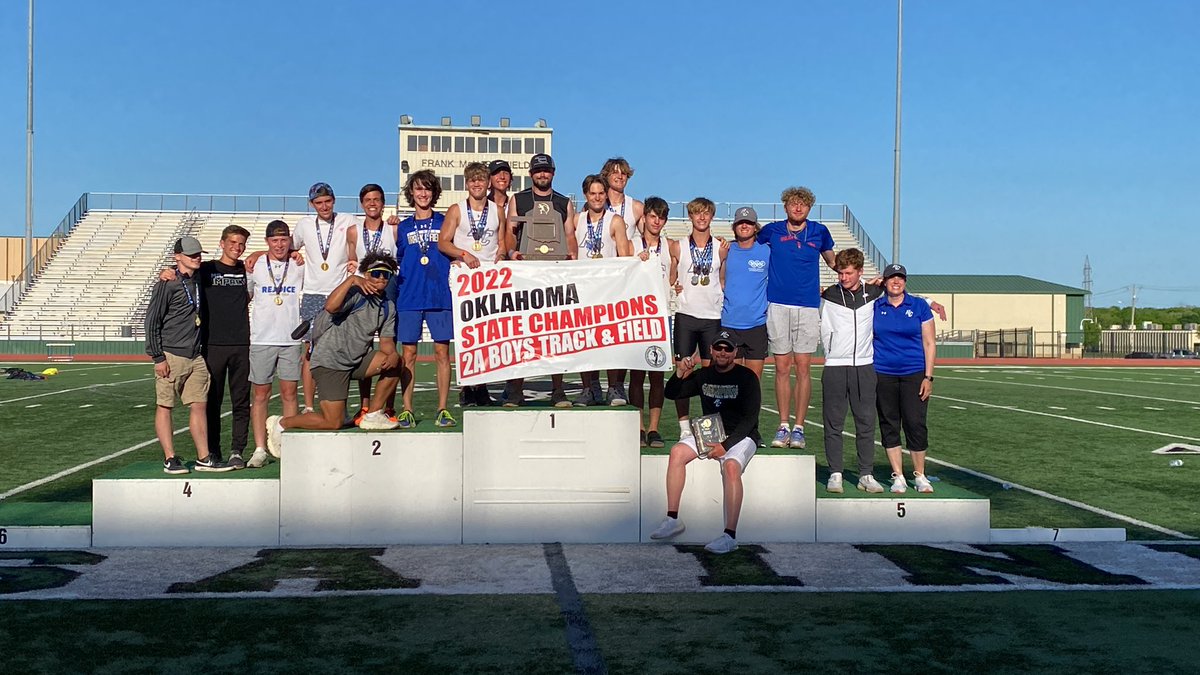 CaleMarley2's tweet photo. WE DID IT! STATE CHAMPIONS!!!💍 So proud of this team and all the hard work we’ve put in to get here, love you guys! Couldn’t be a better ending to cap off year #1 as a freshman. Praise God!!! @Rejoice_Eagles @Rejoice_Track @RejoiceStrength @Coach_J77 @mlbarnett21 #RingSzn https://t.co/y4WfGVz8R5