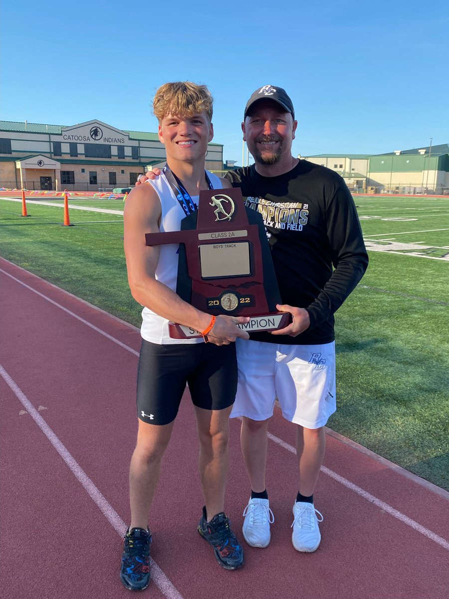 CaleMarley2's tweet photo. WE DID IT! STATE CHAMPIONS!!!💍 So proud of this team and all the hard work we’ve put in to get here, love you guys! Couldn’t be a better ending to cap off year #1 as a freshman. Praise God!!! @Rejoice_Eagles @Rejoice_Track @RejoiceStrength @Coach_J77 @mlbarnett21 #RingSzn https://t.co/y4WfGVz8R5
