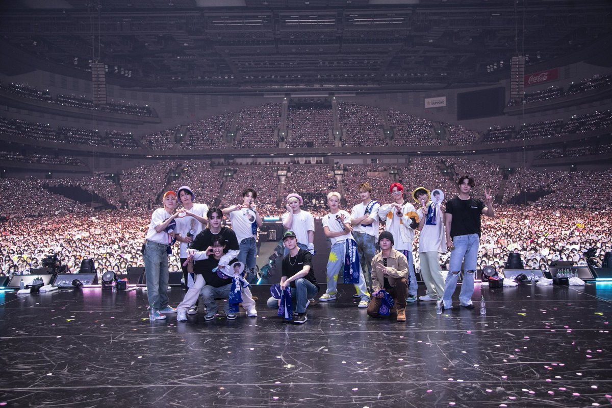__ab_1326's tweet photo. みなさんお久しぶりです！！！！
セブチさん行きます！！！！
全然浮上しておりませんがまだしっかりカラットしてます全力オタクしてます！！！！
昨日行ったみなさん、お疲れ様です！！
今日行くみなさん、一緒に楽しみましょう！💎 https://t.co/NeDItH6Tsh