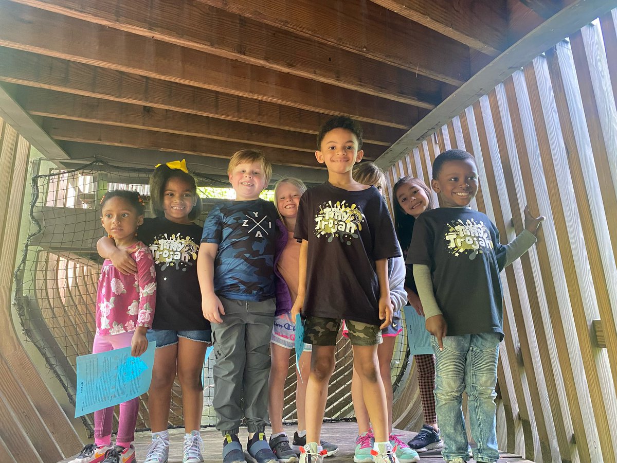 Park_IB_School's tweet photo. As part of their Sharing the Planet UOI, kindergarten students enjoyed a field trip to Garvan Woodland Gardens! Each student participated in a scavenger hunt trying to find unique things in nature! 🌸🍃🪲 @iborganization
#hssd #parkib #ibyp #pyp #IB https://t.co/jWwla6A1u1