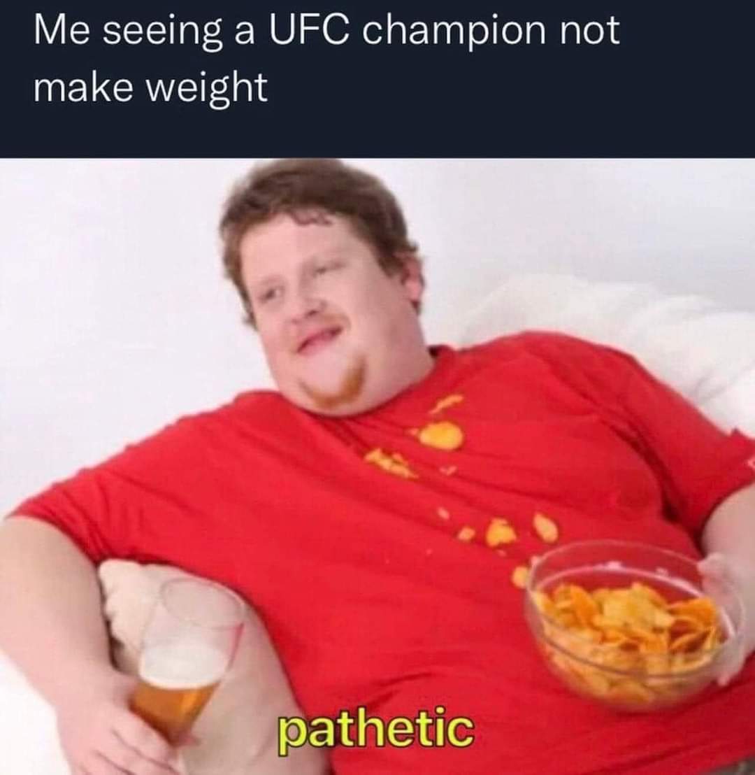 EmerikanKlassik's tweet photo. #ufc #ufc274 #UFC274Live #weightgoal #weightlosstips https://t.co/BlpKJz5BRA
