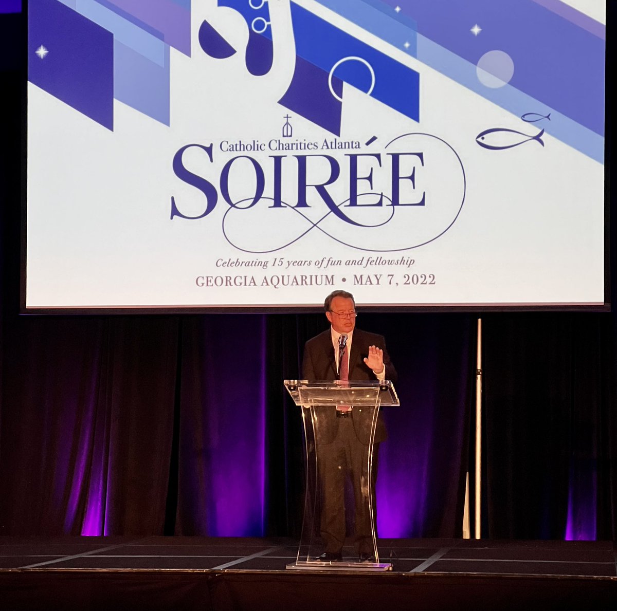 jayferro's tweet photo. Great evening at the @GeorgiaAquarium for @CatholicCharAtl Soirée with @FOX5Atlanta’s own @russfox5! #ccasoiree https://t.co/k07SLMy18H