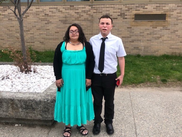 ms_searles's tweet photo. Best Buddies prom at Leominster High! Thank you to the chaperones and LHS Best Buddies for making all of the buddies’ night so special ❤️ @FitchburgPS @Principal_FHS @bestbuddies https://t.co/grh5vxSYh0