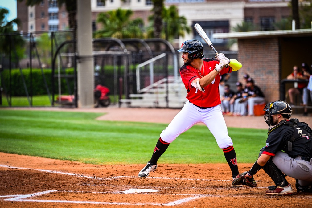 Tampa Baseball Clinches SSC with Win Over Rollins tampaspartans.prestosports.com/sports/bsb/202… #StandAsOne⚔️🛡