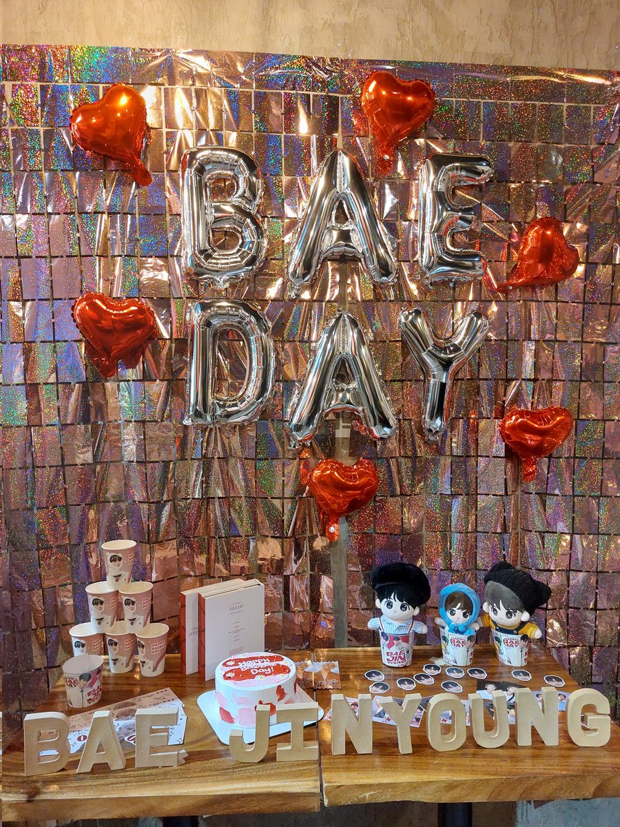 kimseunghunny's tweet photo. kudos to @BJYUNIONPH for the super pretty design of the cafe, all for bae jinyoung 💗 https://t.co/5w8ldqFVKr