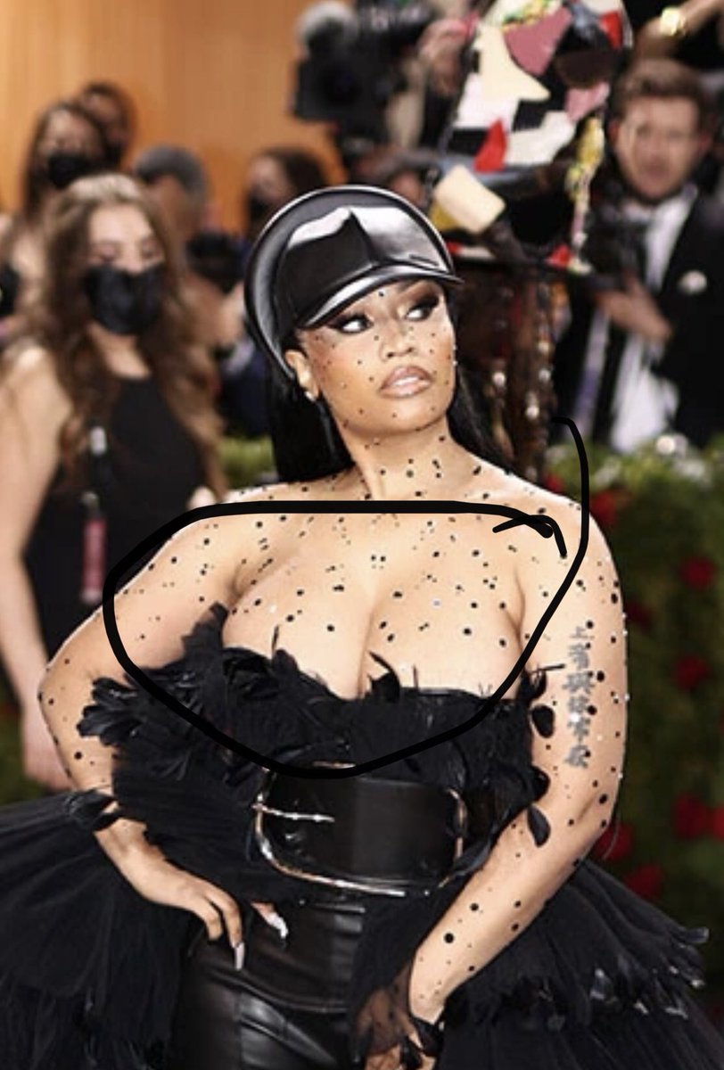 dirtylaundri413's tweet photo. I love Nikki Minaj but this is a failure https://t.co/FtAaQlOgeI