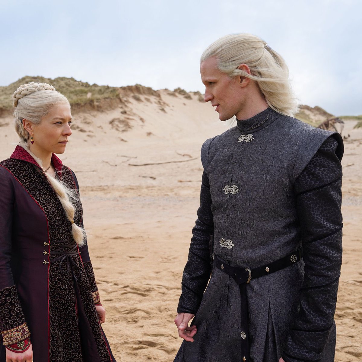 ClamsAndCockles's tweet photo. The wait is nearly over. Almost time to venture back to Westeros. 

Our discussion of the first “House of the Dragon” trailer is available now. #mudgate  

Listen on Spotify: https://t.co/RFysySNJre

Apple Podcasts: https://t.co/QxGxe46NM0 https://t.co/ovtWUuZjCd