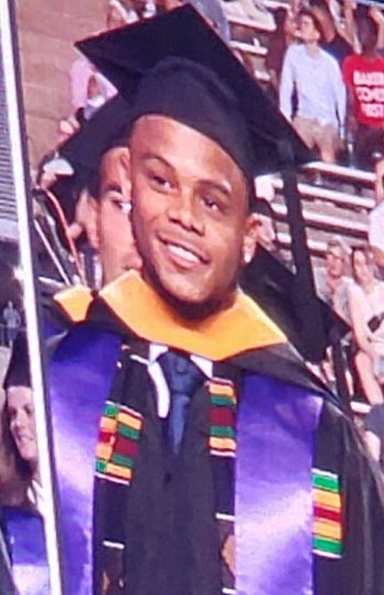 Proud Mom Moment! Mechanical Engineering Graduate #Rice2022 All job opportunities welcomed! linkedin.com/in/jalil-spear…