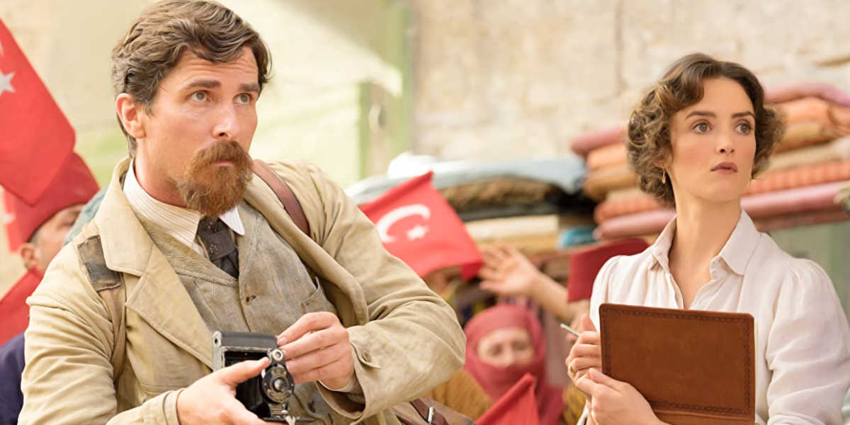 JouFi_de's tweet photo. Dreiecksromanze vor dem Hintergrund eines realen Menschheitsverbrechens: THE PROMISE hält die Erinnerung an den Genozid am armenischen Volk wach. Chronist ist der fiktive #Journalist Christopher Miles (gespielt von Christian Bale).
https://t.co/Pc485i71Lh #NeuImBlog https://t.co/eO7EV6Ynjr