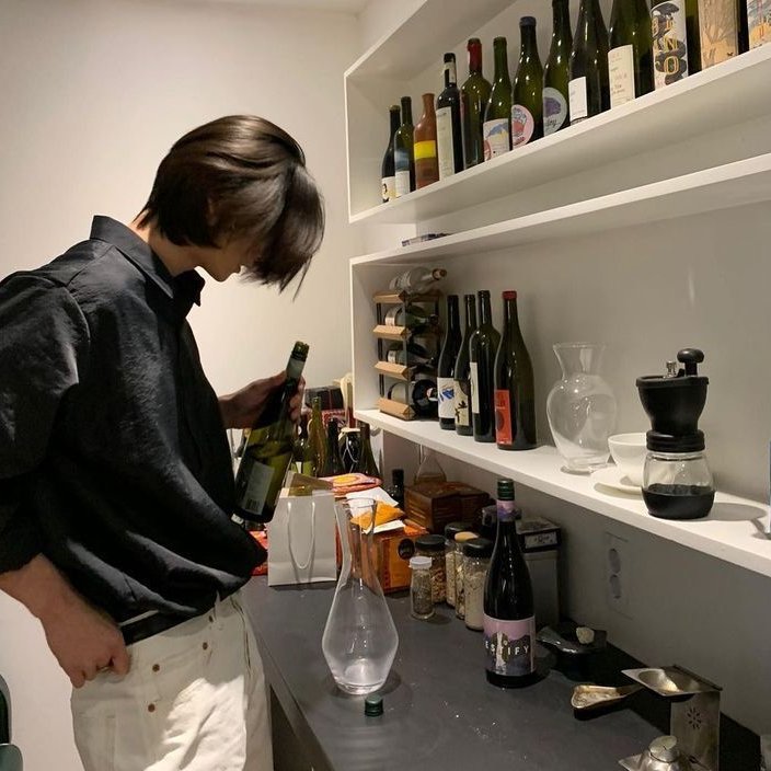 idywp's tweet photo. wine date with calix dylan fujimoto 💙 #CalixDAYlan https://t.co/4vbJAMSppF
