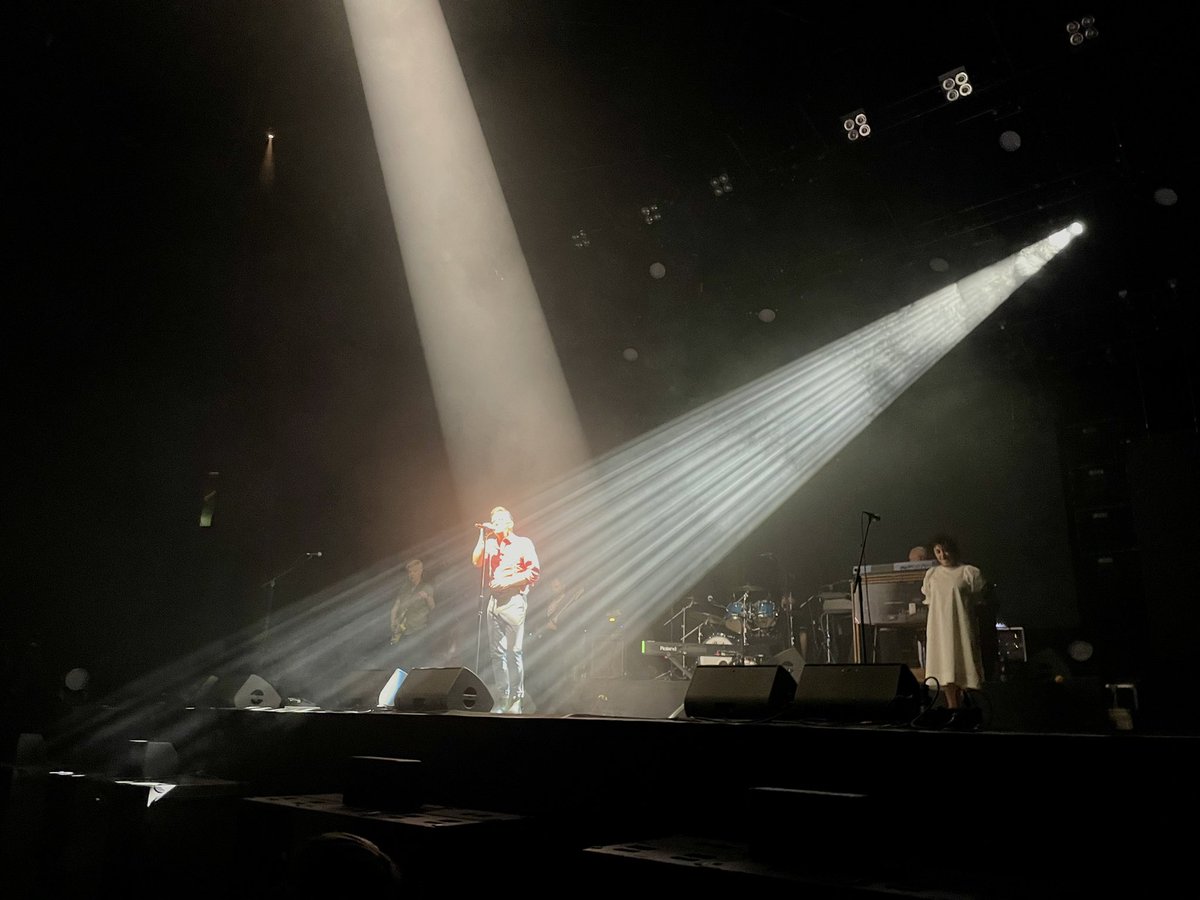 Stringbobs's tweet photo. Great night in Glasgow with Deacon Blue at the OVO. This one was a long time coming, being postponed twice but we’ll worth it in the end. @deaconbluemusic @OVOHydro @rickyaross @DougieVipond https://t.co/fq2fpNWwxA