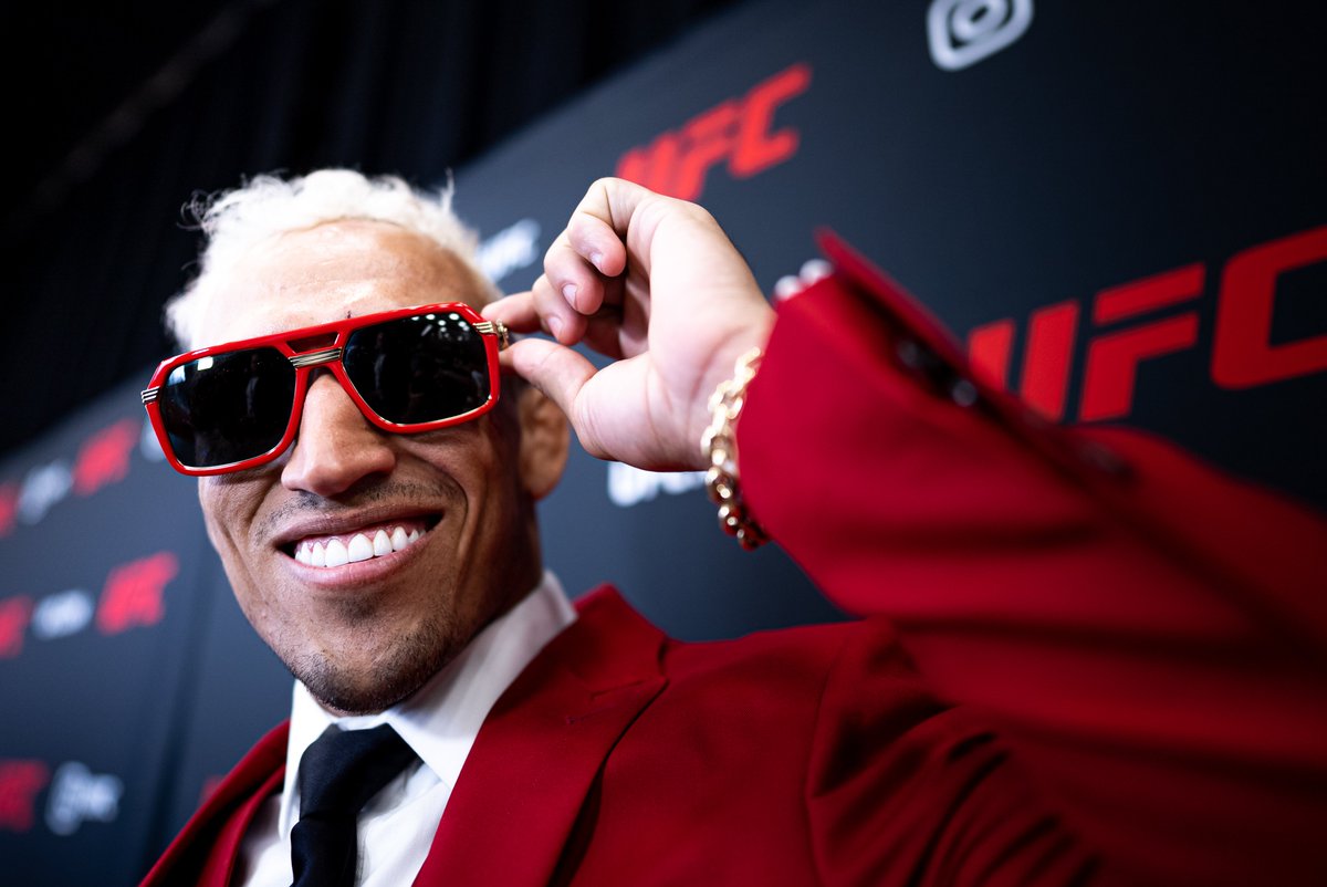 All smiles after a performance like that 😎

[ <a href="/CharlesDoBronxs/">Charles 'DoBronxs' Oliveira</a> | #UFC274 ]