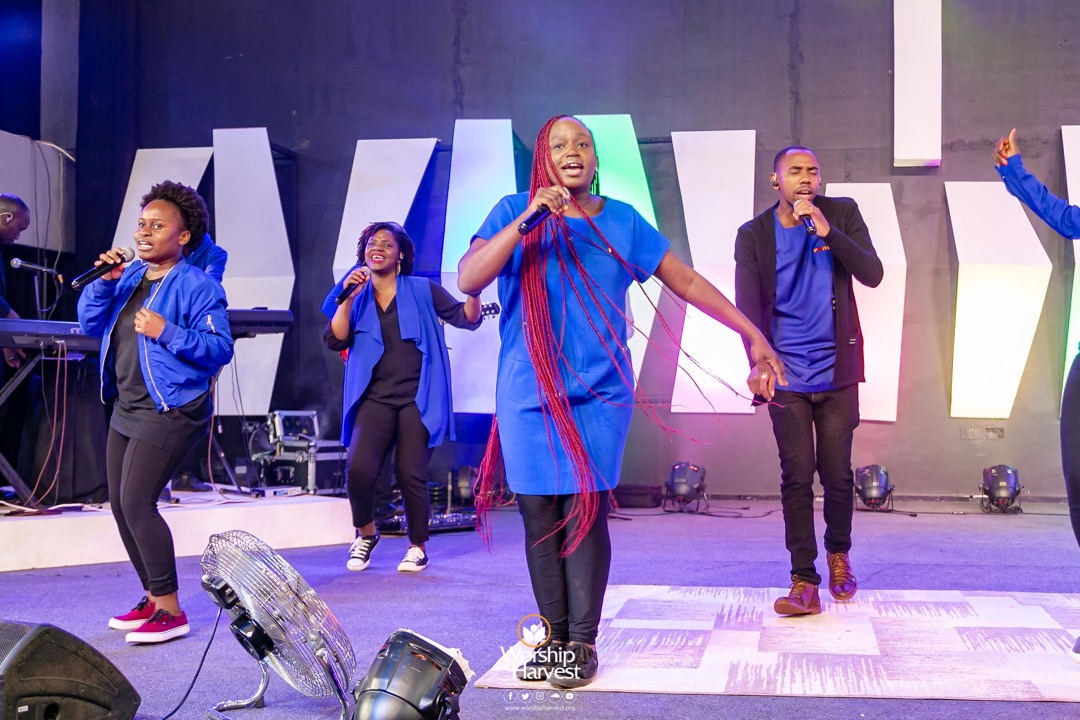 worship_harvest's tweet image. Singing Praises to the King of Kings .

You can still make it to any of our Locations for Garage this morning and at 11:30am for XYP at #WHNaalya or #FlowService at the other Locations .

#WHGarage 
#HonorSeries
#WorshipHarvest