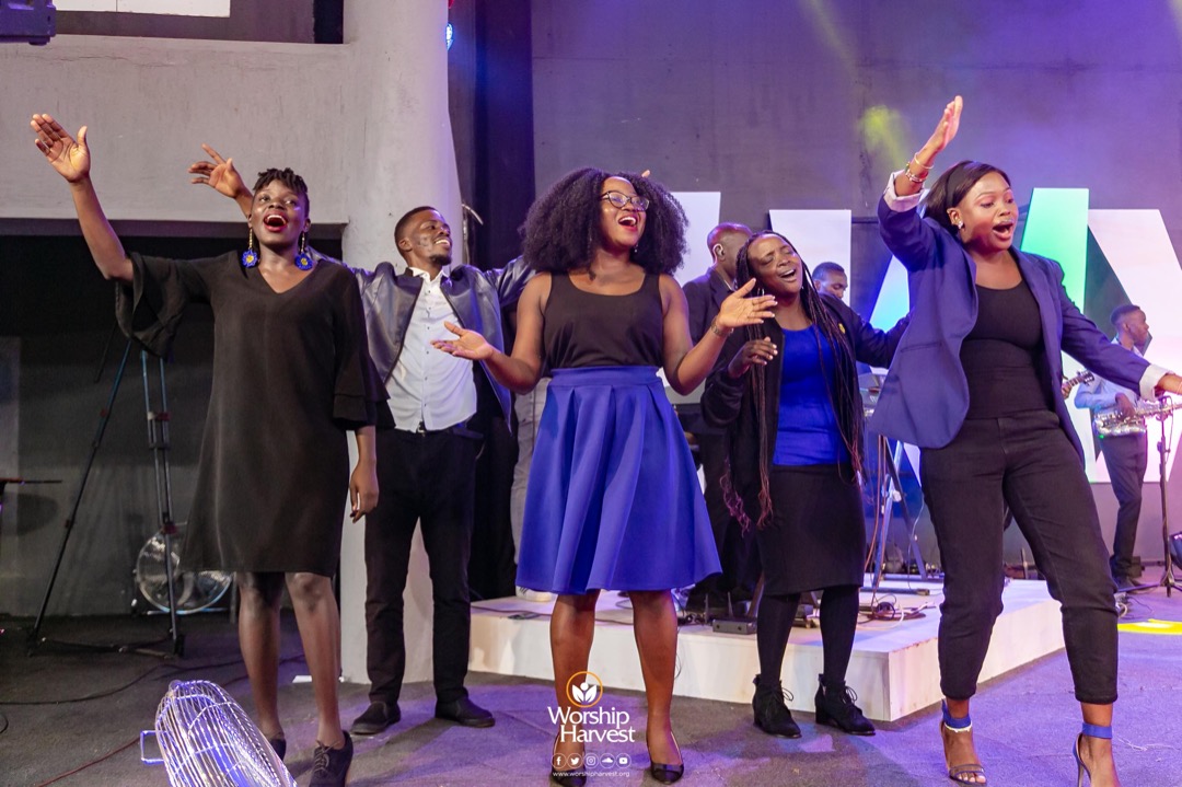worship_harvest's tweet image. Singing Praises to the King of Kings .

You can still make it to any of our Locations for Garage this morning and at 11:30am for XYP at #WHNaalya or #FlowService at the other Locations .

#WHGarage 
#HonorSeries
#WorshipHarvest
