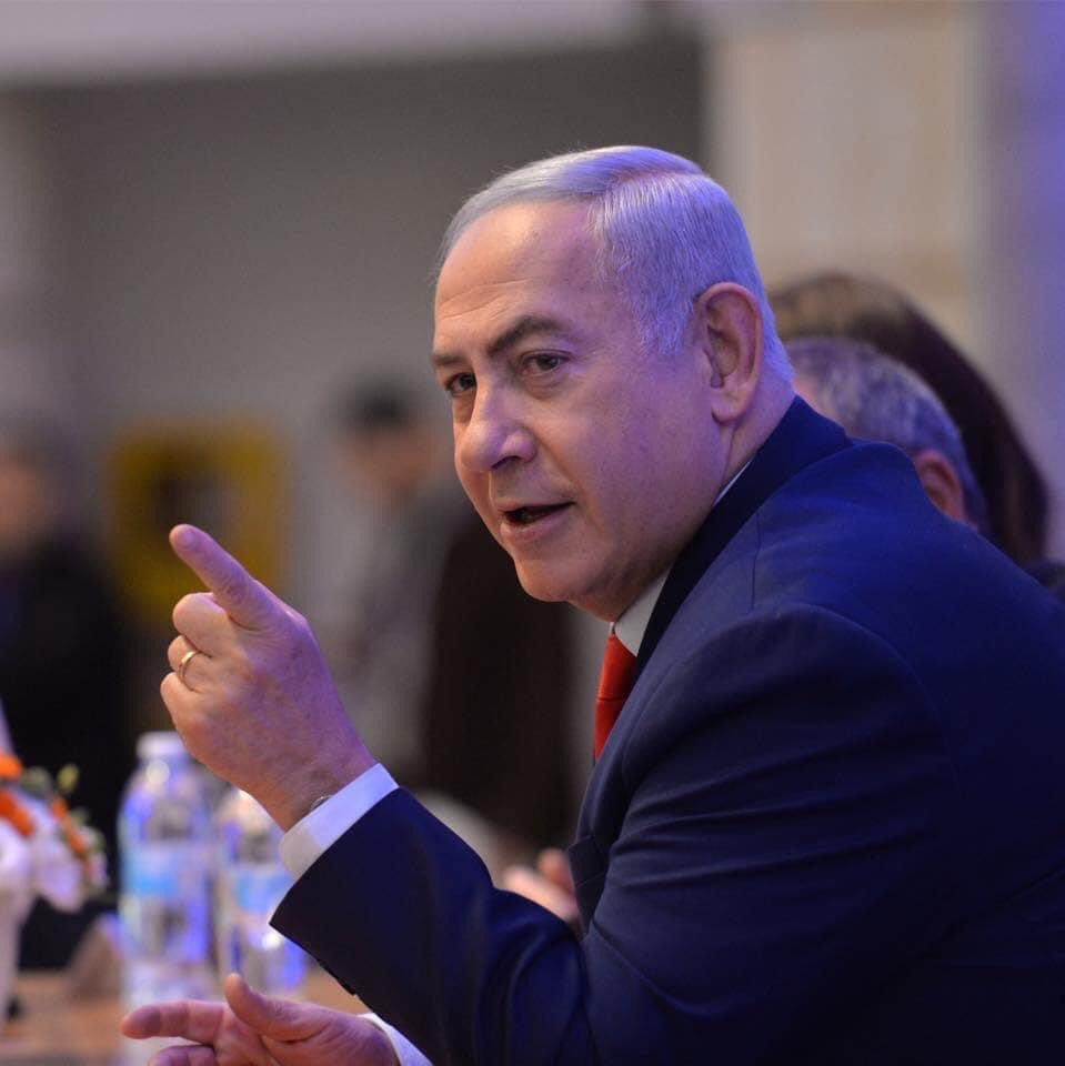 AnnaChaouat's tweet photo. Avec  Bibi c,  est  la  paix garantie  !
virez  moi  les  voyoucrates  corrompus  ca  suffit il y  va de  vos vies  
les réseaux   servent aussi  a  dennoncer  

agissez d, une seule voix   on veut  Bibi https://t.co/wAaN34Zjgx