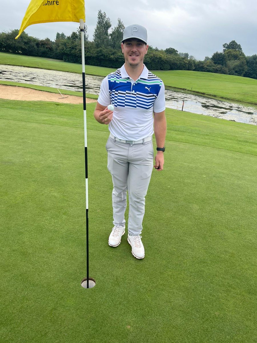 Nigel Barratt tweet media