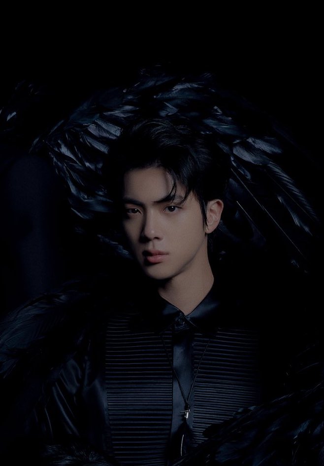 jinniesarchives's tweet photo. #JIN 📸 https://t.co/gluiqt0i94