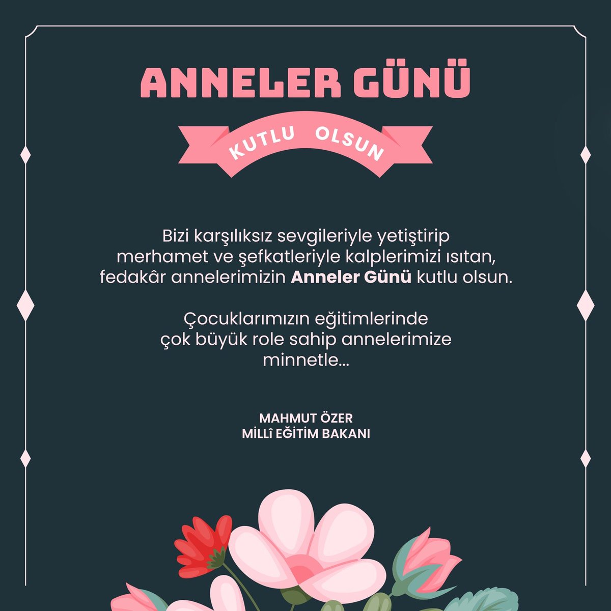 Bakan Özer’den Anneler Günü Mesajı

“Bizi karşılıksız sevgileriyle yetiştirip merhamet ve şefkatleriyle kalplerimizi ısıtan, fedakâr annelerimizin #AnnelerGünü kutlu olsun.”