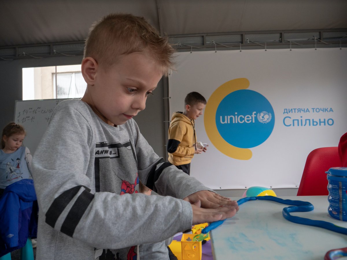 himuratsahin's tweet photo. My wish for Mother’s Day: Every mum to see their children grow up in safety, in good health with best possible support. To protect children affected by war, protect their mothers #togetherwecan #spilno @UNICEF_UA https://t.co/zy2ZVyXWqH