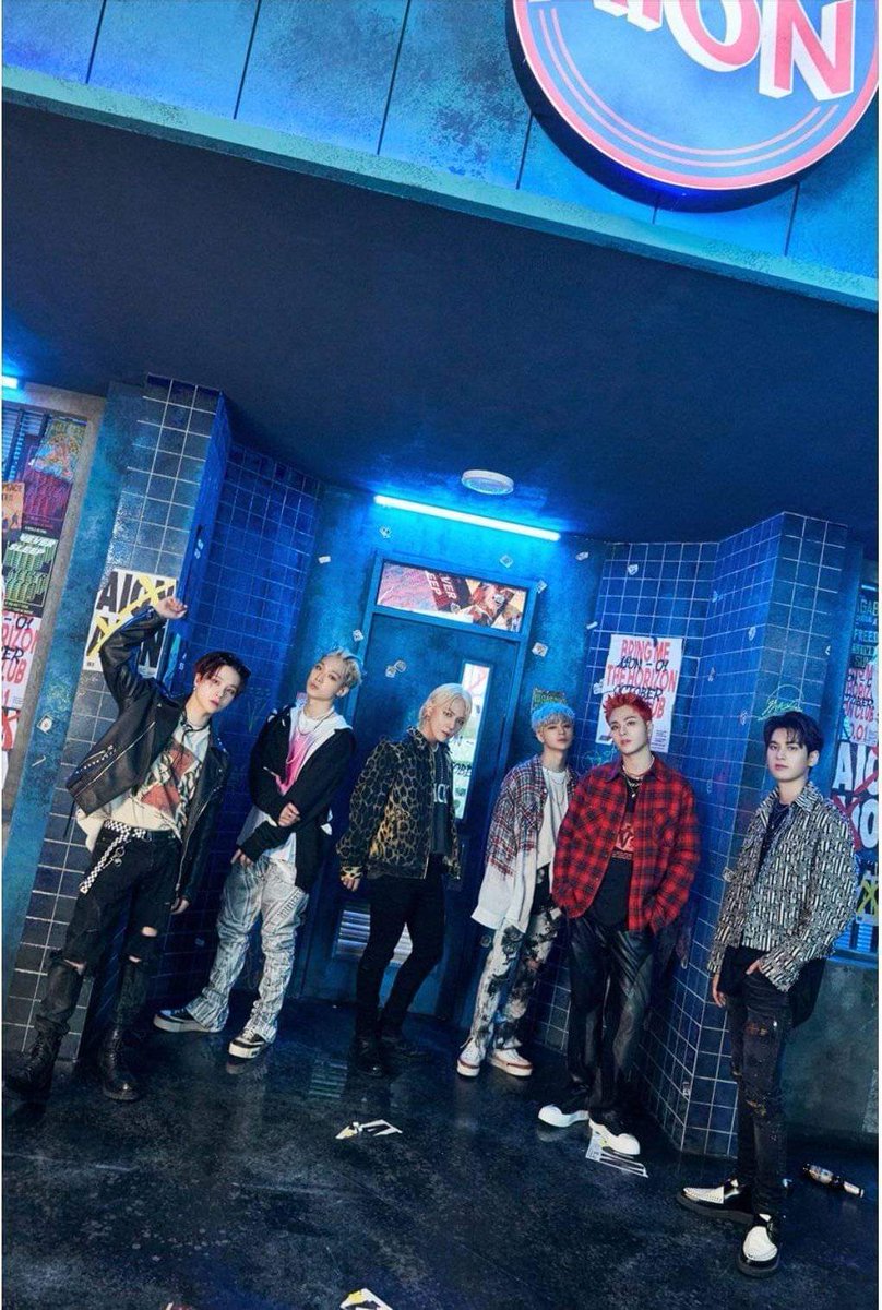 LisooKwon98's tweet photo. #iKONonINKIGAYO
#IKON
#ikon_flashback_d1 
#YGFAMILY 
Figthing IKONICS ♥️ https://t.co/NvfTkSBNsp