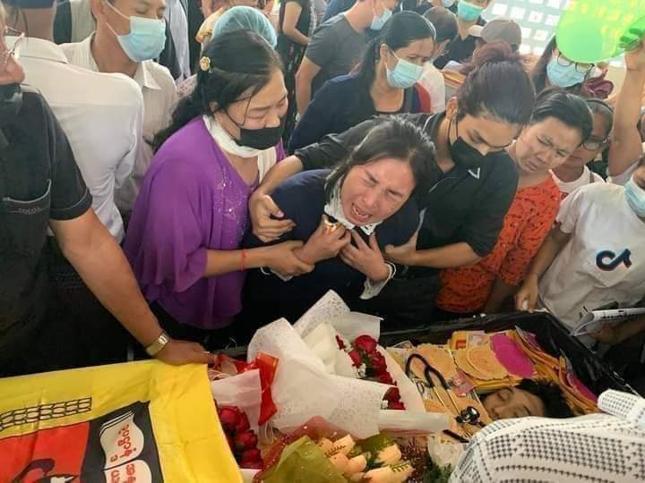 rickymdy1234's tweet photo. I would like to wish a Blessed Mother's Day all the mothers in Myanmar who lost their sons and daughters in the Spring Revolutions of the country for the noble cause of saving the country. I pray their brave souls are resting in the Heaven. https://t.co/T0iWs5jVPr