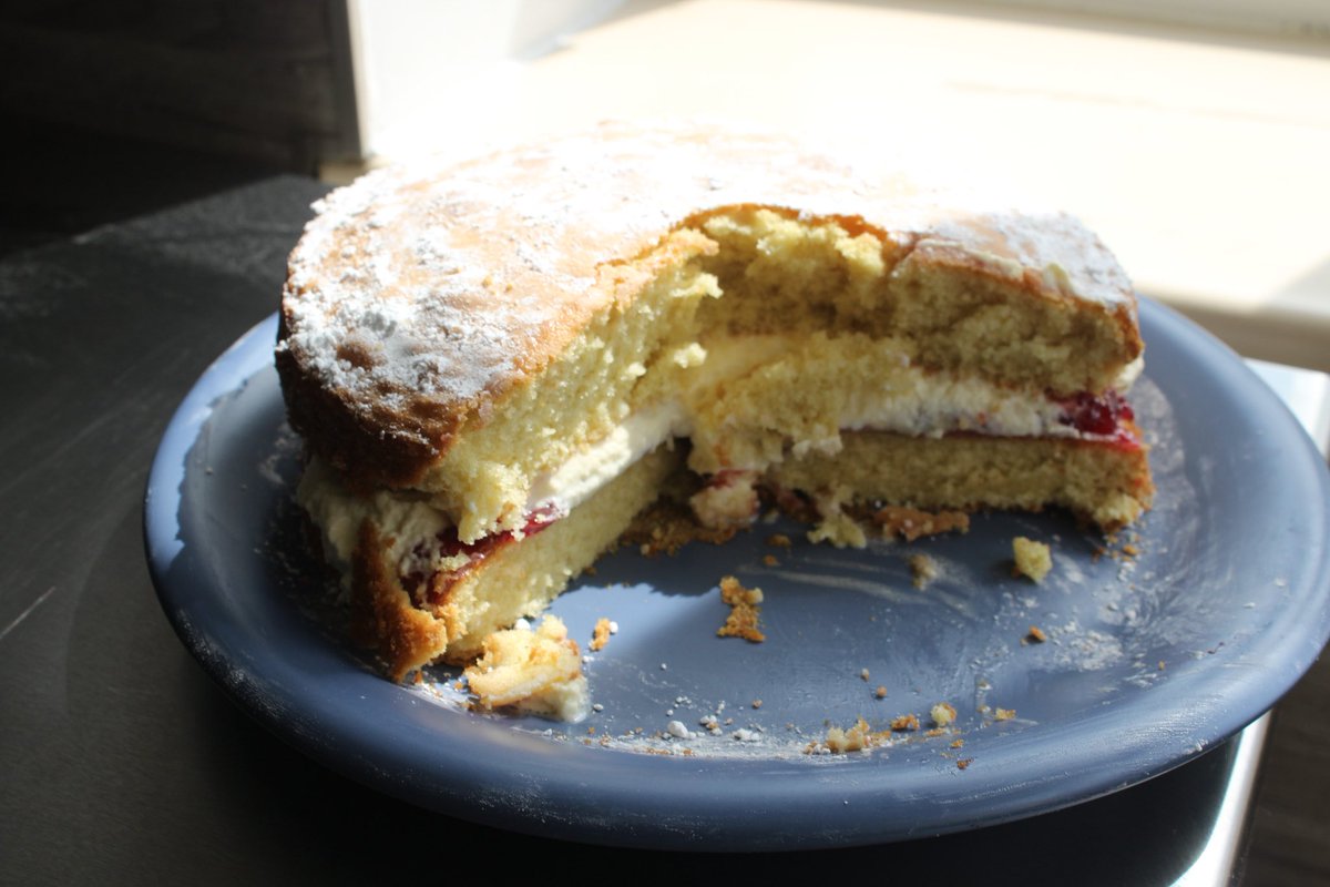 OliviabanksOT's tweet photo. Victoria sponge cake baked by one of our service users in our therapy kitchen 🍰 #meaningfuloccupation #recoverythroughactivity #TRC #guildlodge https://t.co/aWBybvptP0
