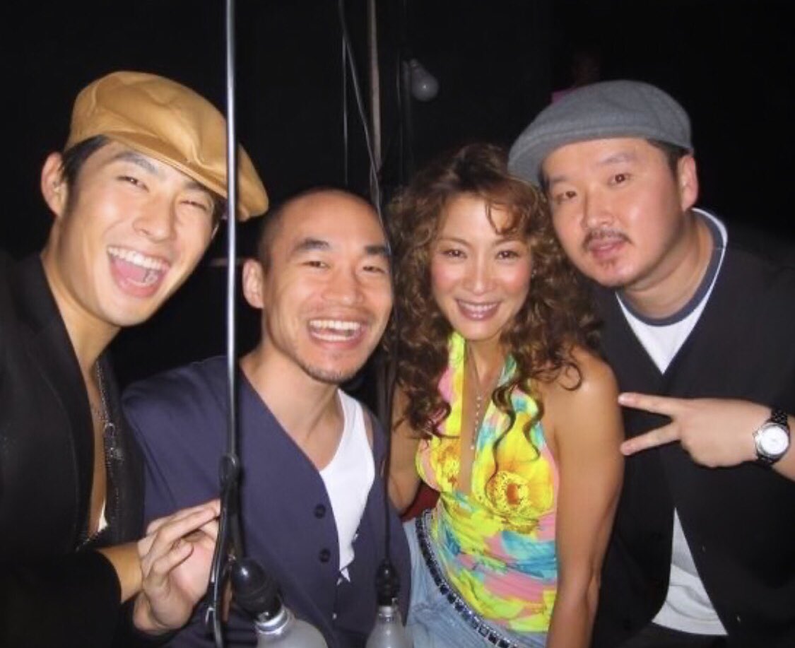 iamjaechong's tweet photo. Throwback pic of the day~ Thanks Vanness for making me dig this up~😅 @VanNessVanWu @myeoh_official @machibigbrother
.
.
.
#producerlife #artistlife #musiclife #JaeChong #정재윤 #솔리드 #vannesswu #吴建豪 #michelleyeoh #楊紫瓊 #jeffreyhuang #MACHI #throwback #Asia https://t.co/6OE9j4wrYW