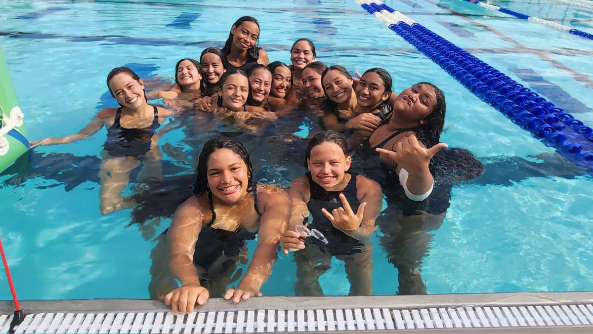 ZenyATC's tweet photo. @KSHAthletics Water Polo ends their season with more experience under their belt. Thanks for an exciting season, team! #HHSAATournament @KSHawaii #imuawarriors (Thank you Boys VB for coming out to support!) https://t.co/DHhI6aoHlN