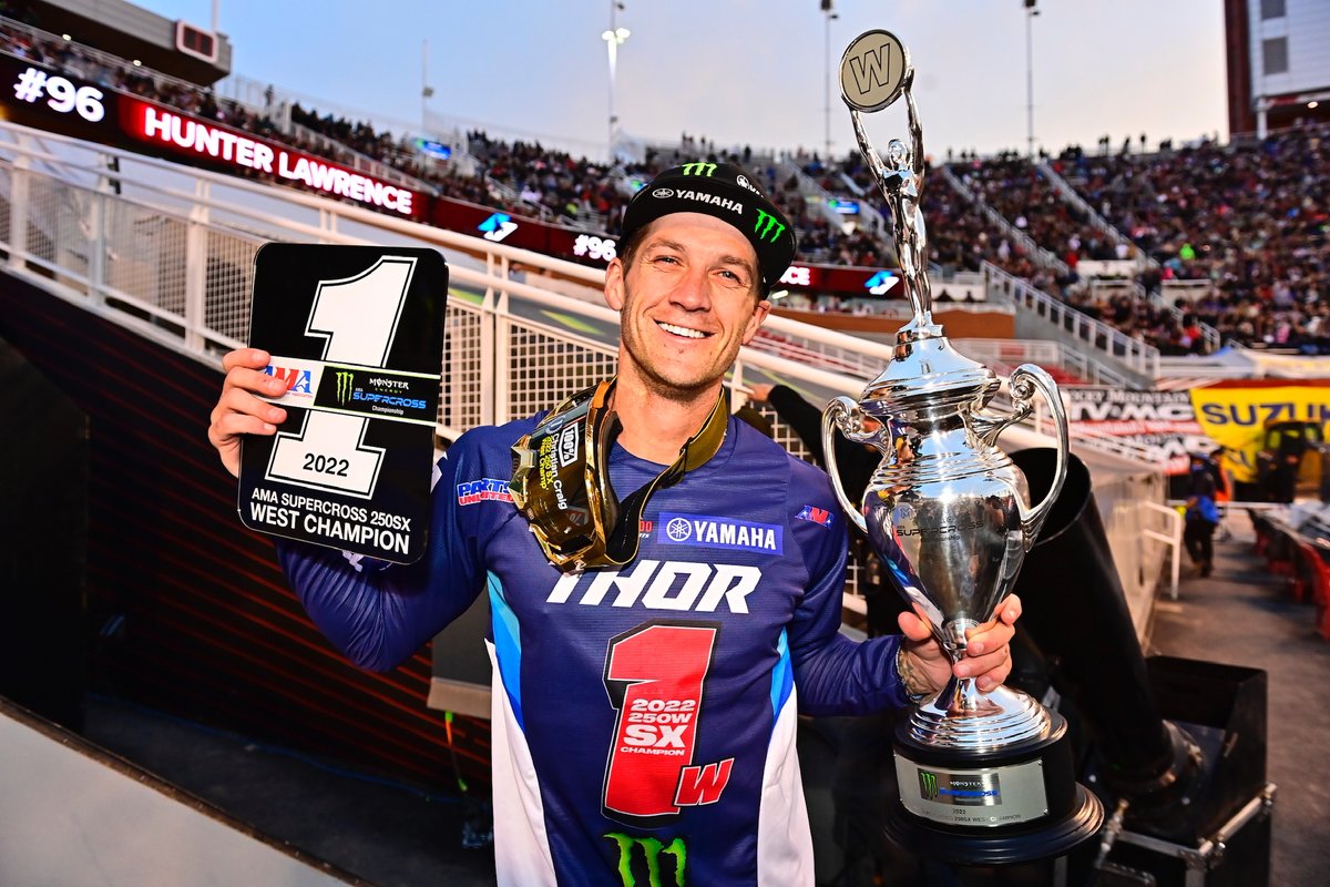 MonsterEnergy's tweet photo. YOUR 2022 250SX CHAMP! 🏆 @_christiancraig 

@SupercrossLIVE @StarRacingYam #SupercrossLIVE https://t.co/2sgZypuPxT