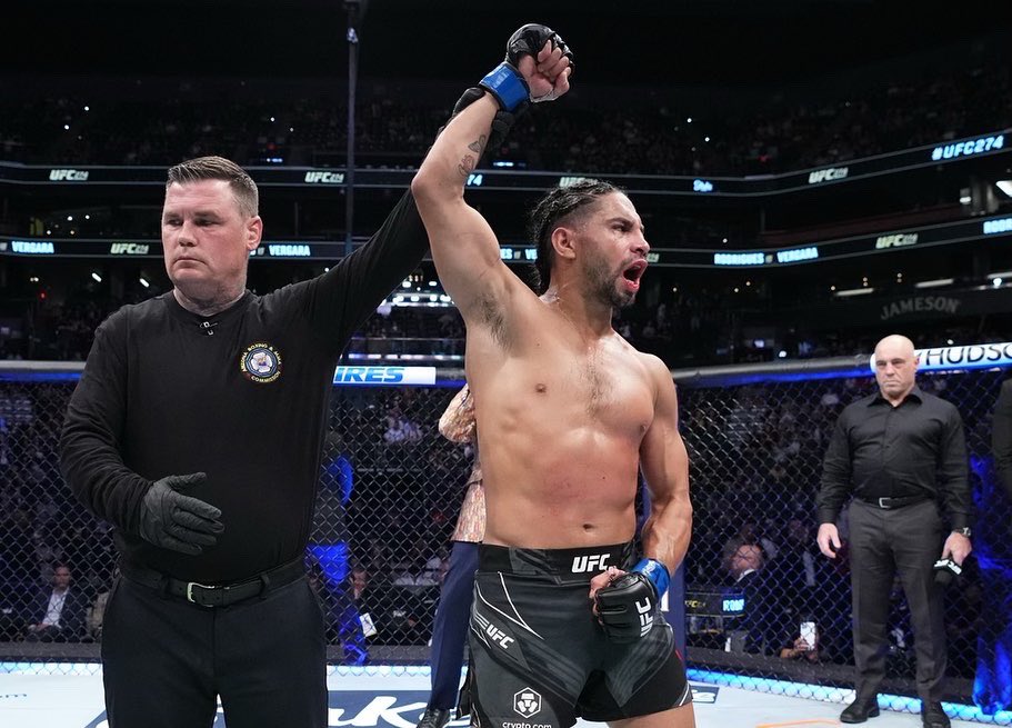 cjvergara1991's tweet photo. Secured my first UFC victory tonight😤 https://t.co/o1ekDOA8U3