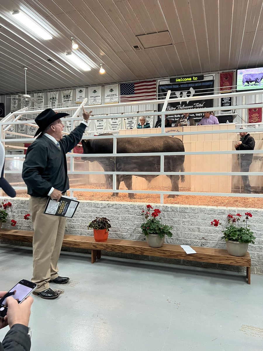 BrandonMichon's tweet photo. We had a great time today at the Whitestone Farm cattle auction. 

Farmers across America work hard to help feed our nation and this administration has hurt them on every front. 

I’m ready to go to Congress to fix our economy and get it back on track. 

#VA10 #votebrandon #may21 https://t.co/otvakiJaMX