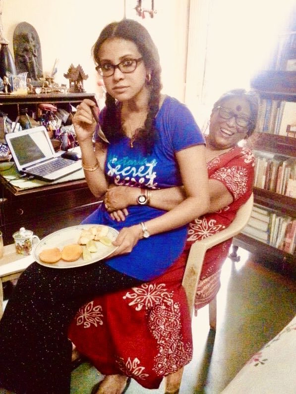 nandanadevsen's tweet photo. “Sukhe amay rakhbe keno
Rakho tomar koley”
#RabindranathTagore

“You don’t need to keep me in comfort 
Just keep me in your lap…”

On #Tagore birthday &amp; #MothersDay I’m thinking about how all my #memories are associated w/ his #songs ♥️

#TagoreJayanti #MothersDay2022 #bangali https://t.co/8DlzGrmmpr
