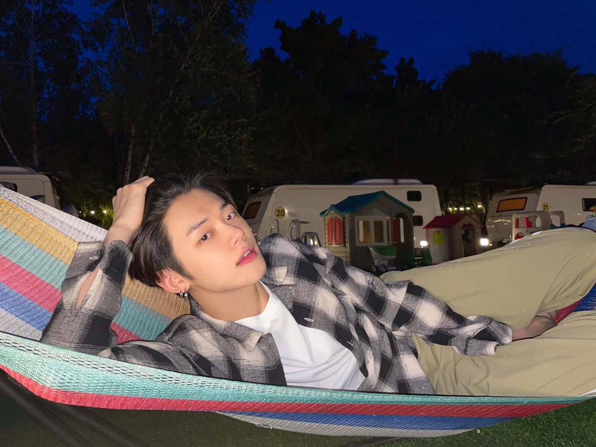 tik2taka's tweet photo. 야
락앤락꺼내라 https://t.co/l0s6FuIyjC