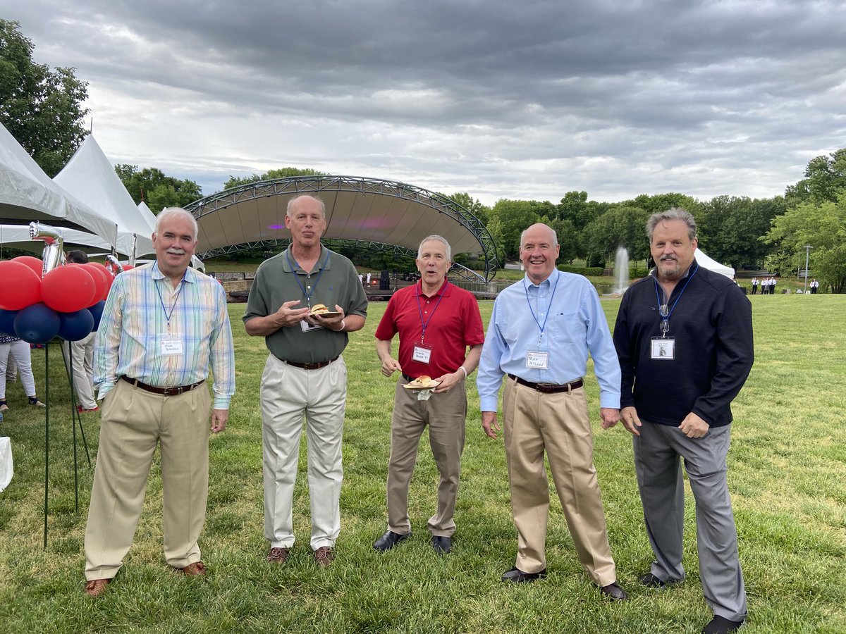 DevelopPDS's tweet photo. #PDSChargers celebrated 5 decades of class reunions. Good food, great band and amazing ⁦@pdsalumni⁩! #AlwaysAcharger! https://t.co/r9KVVKAbWo